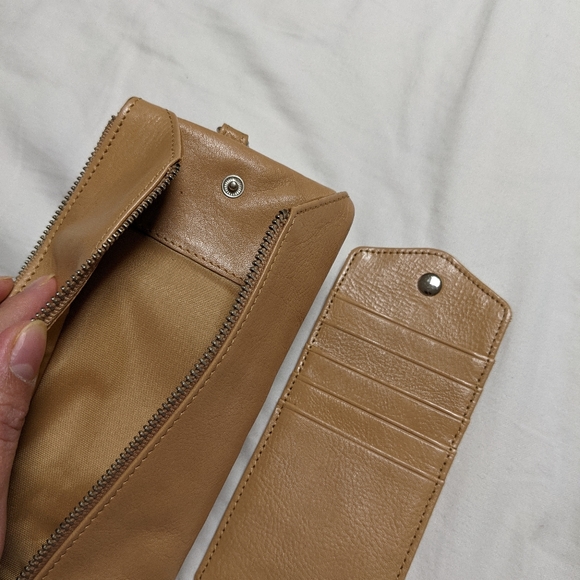DANIER Genuine Leather Wallet with Strap in Tan - Picture 3 of 8